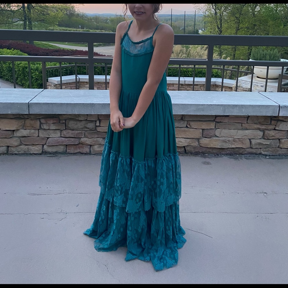 Worn once - dry cleaned